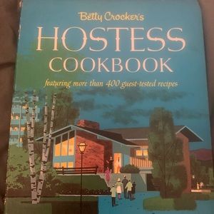 Vintage 1967 Betty Crockers   Hostess cookbook